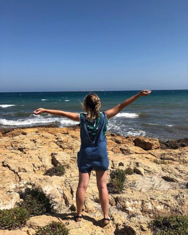 Things I miss most from my homeland: the seaside and feel the wind messing&hellip;