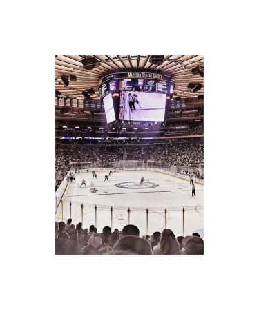 Neskutečný zážitek vidět NHL #nhl #icehockey #lednihokej #newyorkrangers #nyrangers #minnesotawild #madisonsquaregarden #hokej #atmosfera #milujemehokej…