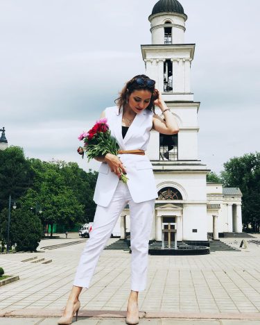 Dreams and dedication are a powerful combination ????‍️ #outfit #allwhite #outfit #outfitoftheday #discovertheworld #discovermoldova&hellip;