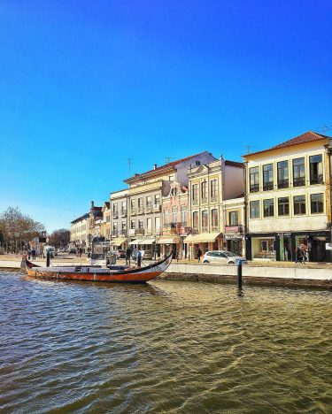 #topeuropephoto #aveiro #portugal #beautifuldestinations #bestcitybreaks #travellingtroughtheword #trip #travel #wanderlust #triplovers #travelblogger #travelphotography #instatravel #instatrip…