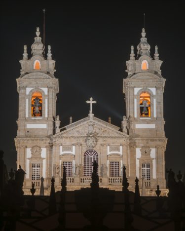Basílica Bom Jesus Iluminada !!! Braga #500px #igrefined #ig_color #ig_world_photo #ig_shotz_feb18 #ig_shotz_planet #ig_shotz_le #ig_exquisite…