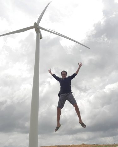 Not as picturesque as the Bangui windmills in Pagudpud, Ilocos. The San Lorenzo windmills…