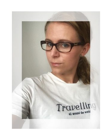 Travelling all around the world #travelgirl #mangoshirt #proudtobeczech #ig_czech #cesko #praha #jarojetu #krasyprahy #cestovani&hellip;