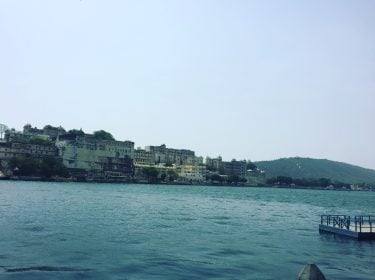 Lake Pichola, Udaipur ️ #travelwriter #travel #udaipur #rajasthantravel #instatravel #travelgram #travelblogger #wanderlust #ilovetravel #streetart…