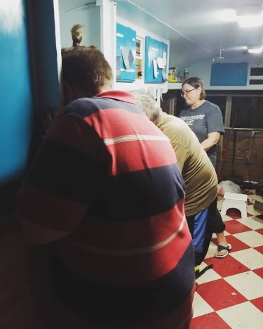 When it takes the entire family to remove an oven · · · ·…