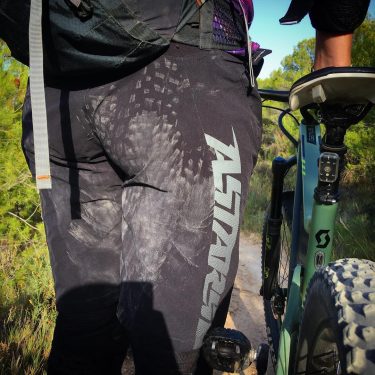 Cuando haces una ruta de “demasiado culo atrás” When you make a “too ass…