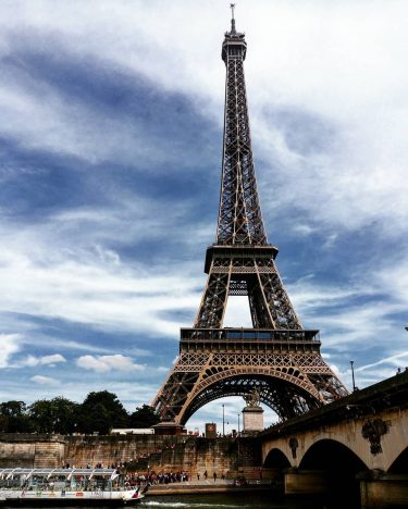 Cultural Icon . . . #TLpicks #BBCtravel #travelrepost #iamtb #travelexploring #wheninparis #TopParisPhoto #communityfirst #ThisisParis…