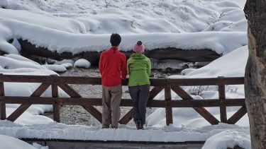 Contemplando #instamoment #theglobewanderer #discoverearth #travelandlife #travelcouples #travelcouple #couple #travelphotographer #travelphotography #winter #invierno #wintercolours #iamtb…