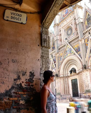 Orvieto / Italy follow @ #ilskenontheroad . . De aanleiding tot het bouwen van…