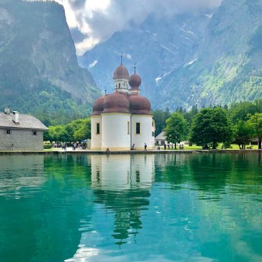 Day 258: View of ä church from the riverboat. #projectography365 #mobilephotography #traveldrops @travel_drops_ #instadaily&hellip;