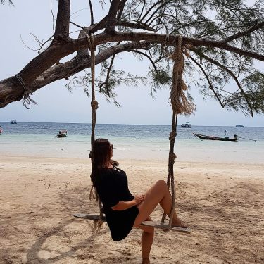 Just another day in paradise #kohtao #thailand #paradise #swing #beach #sunnyday #holidays #travelphotography #travel…