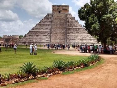 #maravillasdelmundo #bnesimppl #patrimonioculturaldelahumanidad #chichenitza #merida #yucatan #mexico #unamsinfronreras #visitmexico #mexico #lovemexico #travelformexico #lovetravel First…