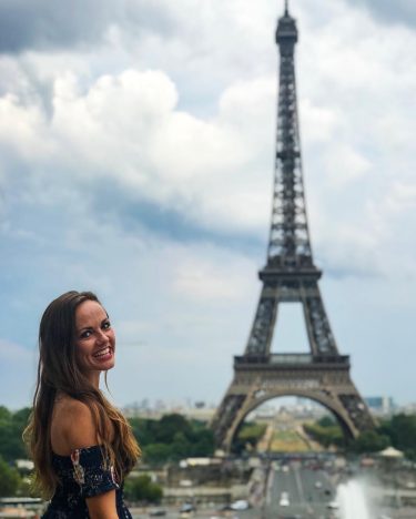 Ei-fel for you Paris • • • #travelnurse #travelnurselife #gypsylife #gypsynurse #glt #gltlove #girlslovetravel…