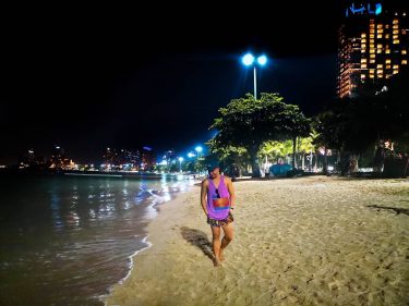 Beaching Me. #japsjourneys #traveloko #japitow #pattaya #beach #thailandia #wheninpattaya #thediscvrr #TravelStoriesPH #TravelStoriesWorld #ikotpilipinas #travel…