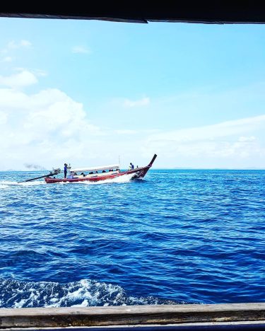 #direction is more important than speed. Many are going nowhere #longtailboat on its run…