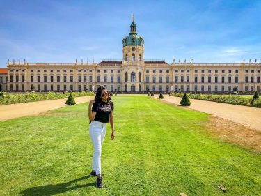 Feeling royal at Charlottenburg Palace indeed the largest palace of Berlin! ????????. . .…