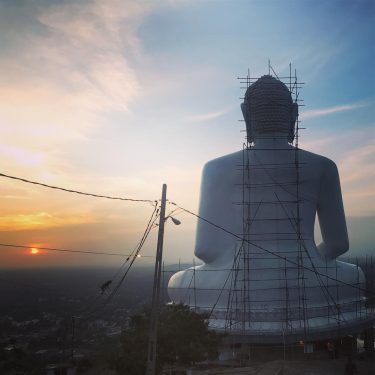 A poche ore dal nostro arrivo ci godiamo il Primo tramonto in Sri Lanka…