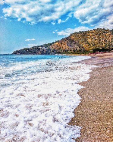 Who wishes they were chilling on a nice sandy beach right now? #reasonstoroam #bnesimppl