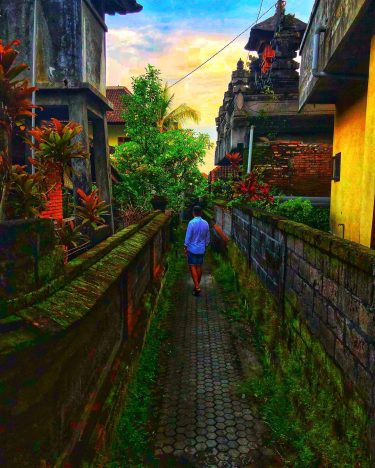 Colors of Bali ‍️Discover my Journey around the #bali #mostbeautifulplacesintheworld #travelgram #travellife #globetrotter #iamtb&hellip;