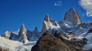 “La vida no debe ser una viaje a la tumba con la intención de…