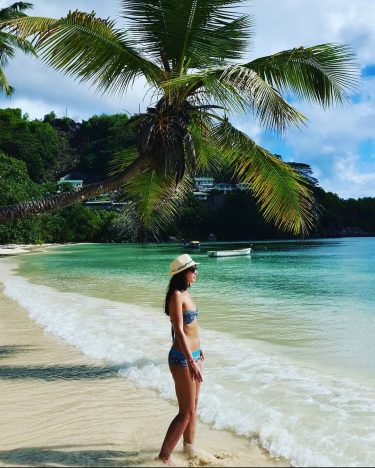 D-7 #holidays . . . . . #paradise #seychelles #wearetravelgirls #iamtb #femmetraveler #dametraveler #girlsdreamtravel…