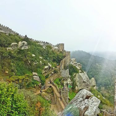 #castelodosmouros #sintra #castle #urlaub #holiday #sun #travel #enjoyyourlife #travelphotography #lissabon #lisboa #portugal #portuguese #atlantic…