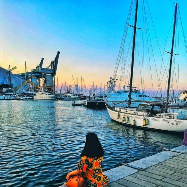 Just me, my bag and the thought of my dream houseboat that I one…