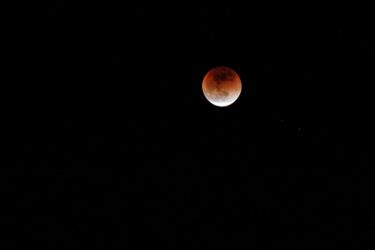 #beijing #北京 #china #中国 #instagood #instatravel #travel2china #travel #travelphotography #wanderlust #justgoshoot #血月 #bloodmoon #超级月亮&hellip;