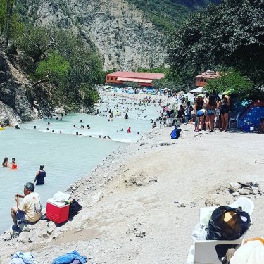 Agua cristalina #demochilazo #vivemexico #vive_mexico #mexicodesconocido #visitmexico #travel #travelrepost #viveamerica #get_repost #repost #traveling #travelling&hellip;