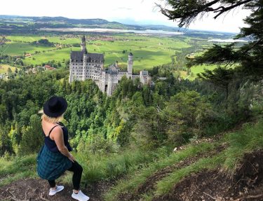 Great View #neuschwanstein #schlossneuschwanstein #schloss #castleneuschwanstein #bayern #panorama #nofiter #travel #travelphotography #traveldiary_aroundtheworld #travelrepost #iamtb&hellip;