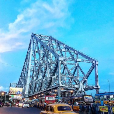 #travel #travelstyle #travelindia #travelblogger #instagood #kolkata #howarah #travelblogger #steelstrucutre #trending #fresh #travelgram #travelindia #travelworld…