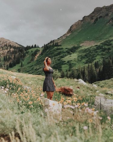 Climb mountains, move them too. #TKpresetfree #TKcreative #awayn #awayngirls