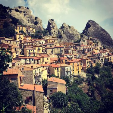 Let’s go everywhere!!! #basilicata #castelmezzano #summeroflove #lucania #wanderlust #dolomitilucane #iamtb #wonderful_places #volodellangelo #travelgram #bnesimppl&hellip;