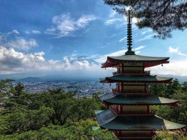 Fuji San . . #iamtb #tb #japan #wanderlust # travel #travelblogger #photography #art #designs…