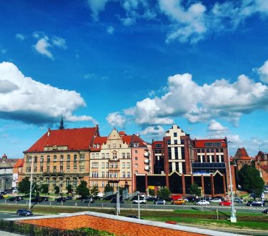 “Nie bądź pew­ny, że masz czas bo pew­ność ” #perfectday #lovemylife #love_poland #travel #travelphotography #Gdańsk #Poland…
