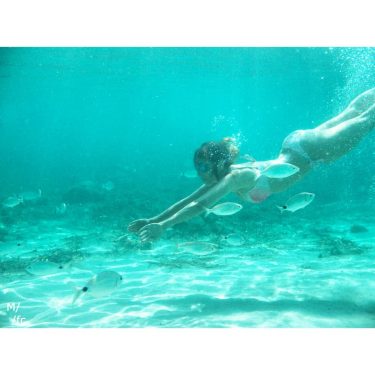 Ariel por favor, bájate de las nubes y pon tus aletas en el Aquí…