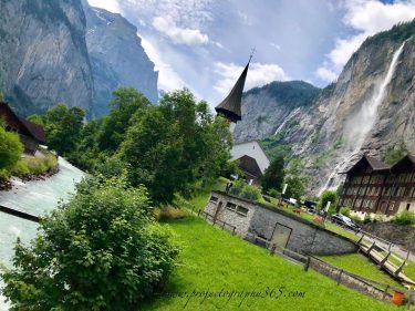 Day 282: It’s not a village, it’s a fairytale #projectography365 #mobilephotography #lauterbrunnen #lauterbrunnenvalley #switzerland&hellip;