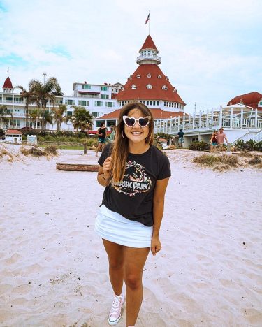 This is your monday morning reminder tha you can handle whatever this week throws&hellip;