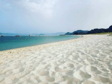 PARAÍSO, poco más que decir de las Islas Cíes. En la foto la playa…
