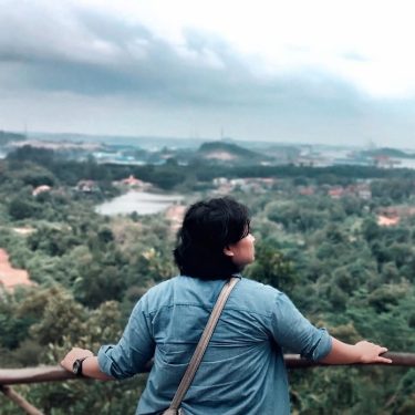 Tebing langit, Batam . #travel #traveller #traveling #photooftheday #travelinglady #letsgoeverywhere #backpacker #backpackers #travelgirl #traveladdict…