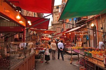 Sicily ???????? outdoor market #palermo #market #streetfood #dallasblogger #bnesimppl #lifewelltravelled #wanderlust #ladiesgoneglobal #beautifulmatters #dametraveler&hellip;