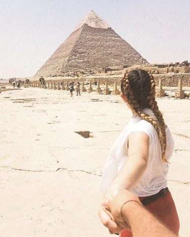 GIZA, EGIPTO ???????? Tras unas cuantas horas de aeropuertos por fin estamos en El…
