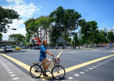 Geylang, Singapore #travelto #sourcedadventures #mustdotravels #travelingsnaps #theglobewanderer #livelovetheworld #travel_awesome #straythecourse #nomadnificent #vibetravel #wanderlust #backpackersanctuary…