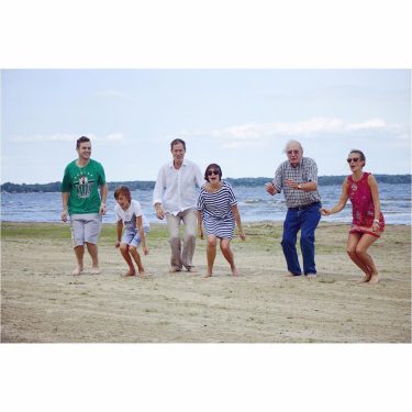 We were counting to jump in unison but we look like we’re all trying…