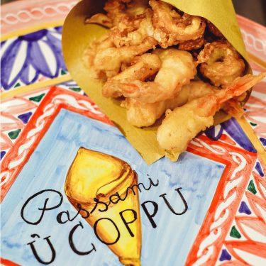 Shrimps and squidd, sicily ???????? best food in the world ️ #palermo #streetfood #foodporn&hellip;