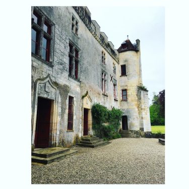 C a s t e l i n t h e s k y&hellip;