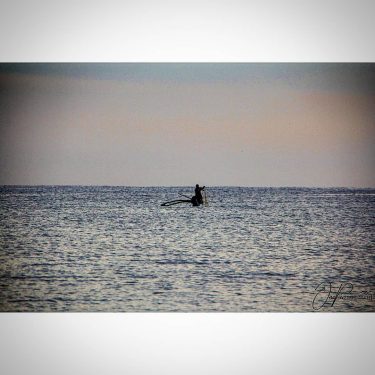 Today Sri Lanka Life! ???????? #sunrise #fisherman #srilankalife #srilanka #ceylon #travelphotography #amateurphotography #hobbyfotografie #canonphotography…