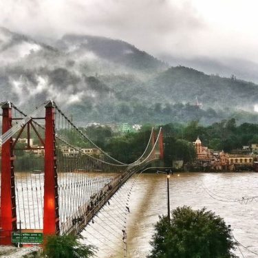 Ram Jhula Bridge view from Tapovan, Uttarakhand #landscapstyles #travelphotography #folkmagazine #india #exklusiveshot #visualsofearth #beautifuldestinations…