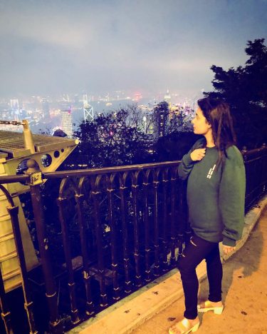 The hustling city which never sleeps!! Overlooking the fabulous skyline of Hong Kong from…