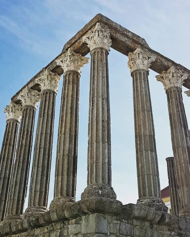 #templodediana #evora #évora #urlaub #holiday #sun #travel #enjoyyourlife #travelphotography #lissabon #lisboa #portugal #portuguese #atlantic…